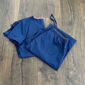 Heartsoul scrub set. Navy. Size medium. EUC